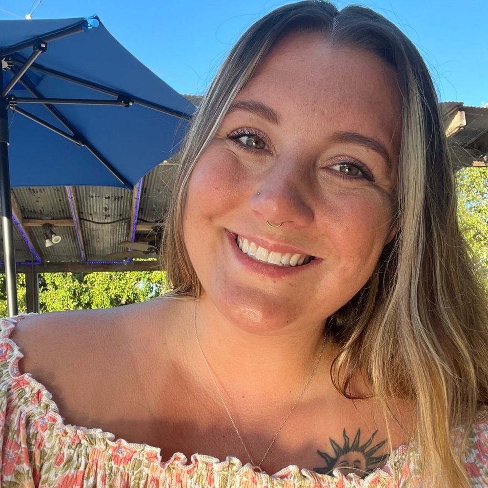 Meet your Posher, Felicia